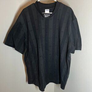 New with Tags Reebok Classic Short Sleeve T-shirt in Black Size 2XL